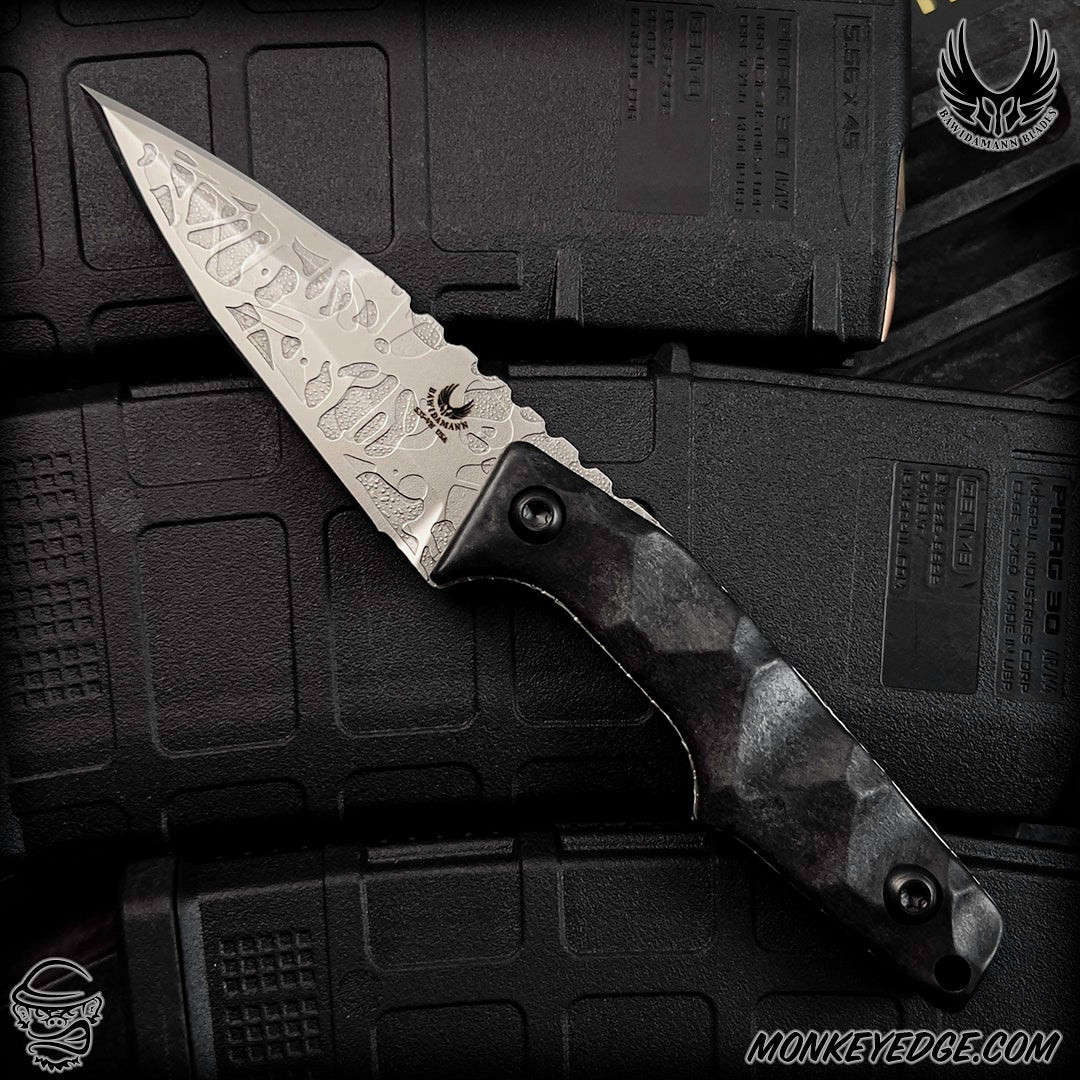 Monkey Edge - Bawidamann Blades: Muninn Dagger - Acid Etched/Stingray