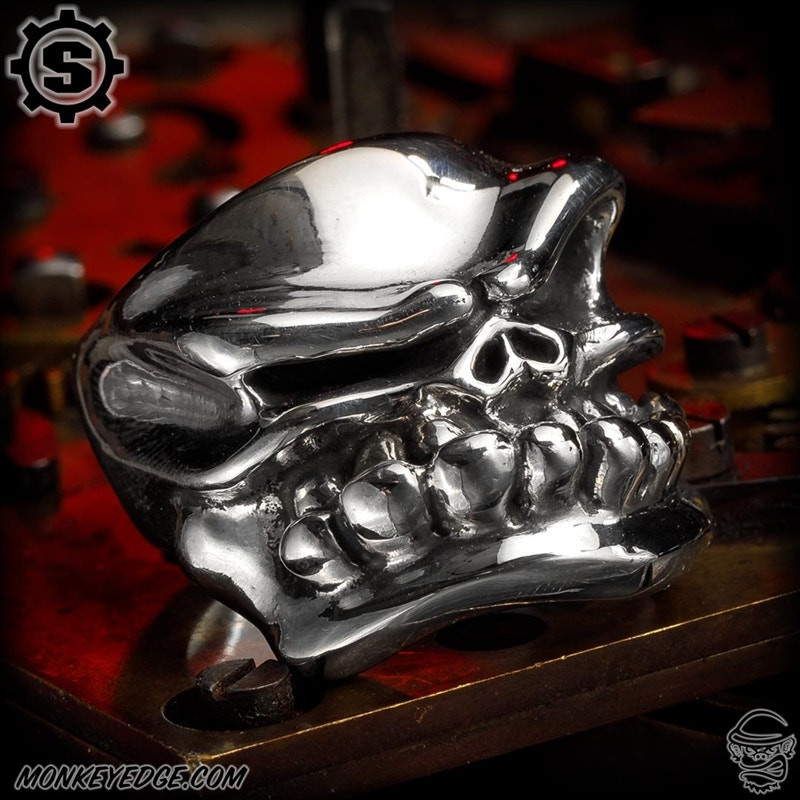 Monkey Edge - Starlingear Ring: Bruiser Puncher - Silver