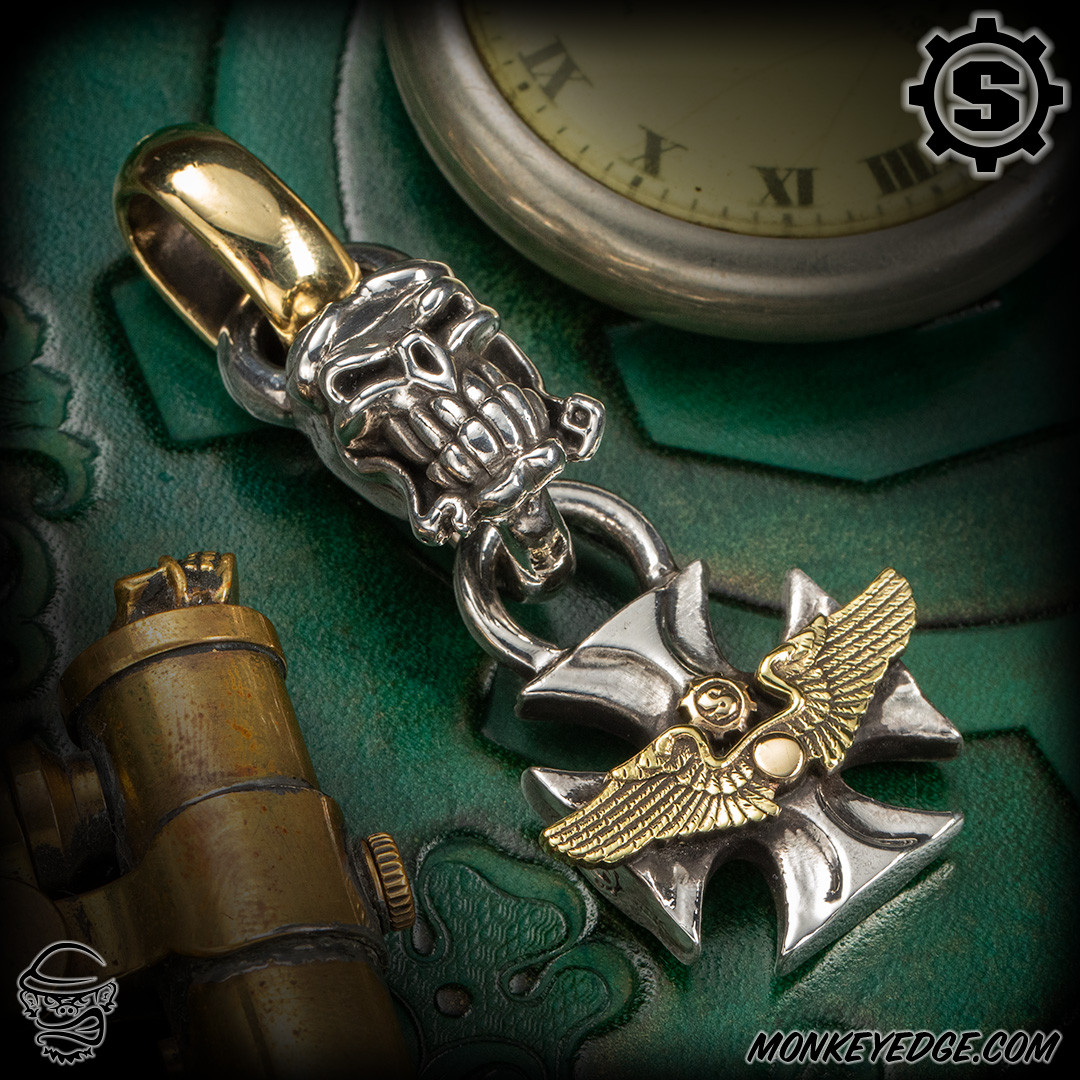 Monkey Edge - Starlingear Pendant: Gunner w/Maltese Cross - Silver