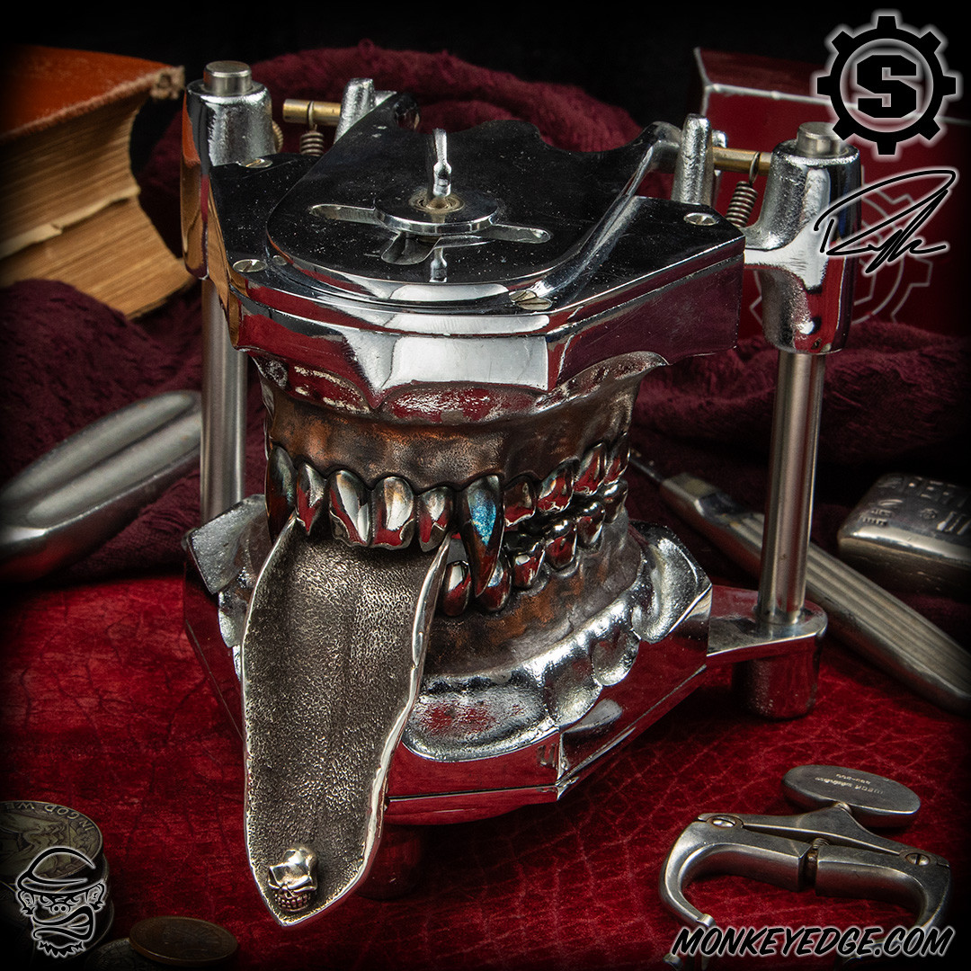 Monkey Edge - Starlingear Ryk Maverick Custom Vampire Cobalt