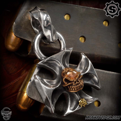 Starlingear Pendant: Maltese Cross w/Slickster (Large) - Silver/Copper/Brass