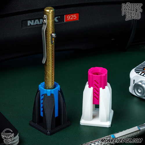 Knife Bro Obelisk Pen Holder: Repulsor