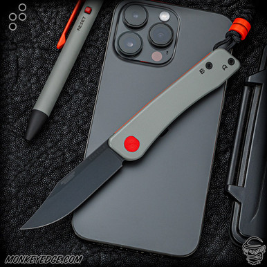 Monkey Edge - Tactile Knife Co: Bexar Slip Joint - 8-Bit Limited