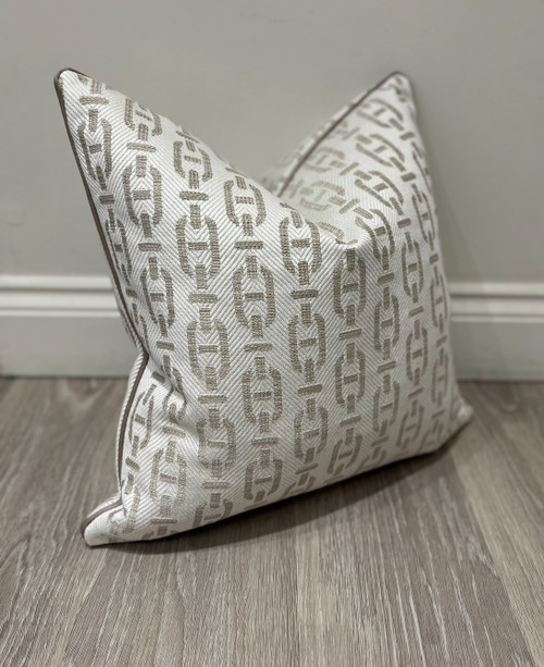 Burlington string cushion