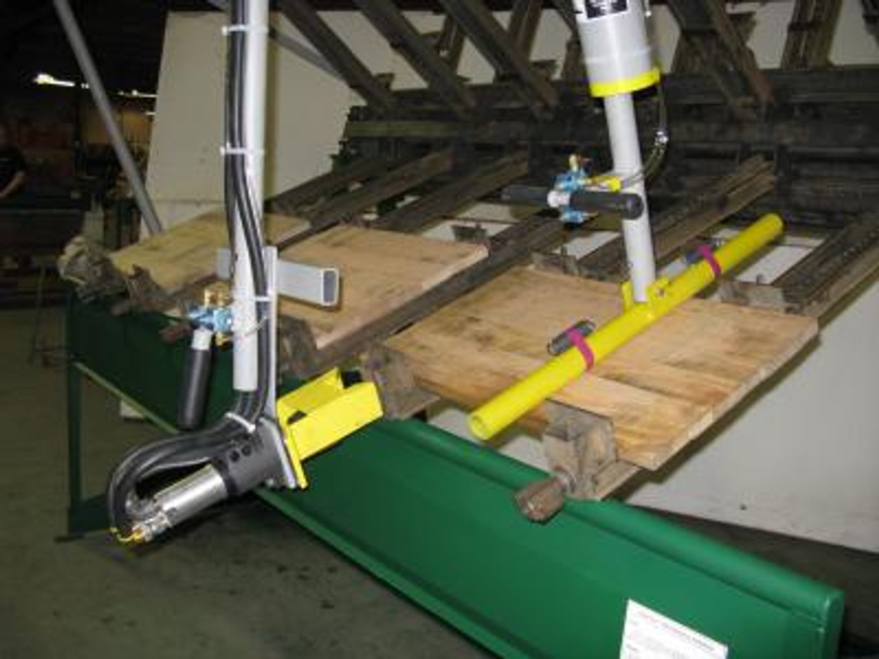 Taylor Manufacturing's Taylor 6-16 Woodworking Clamps System