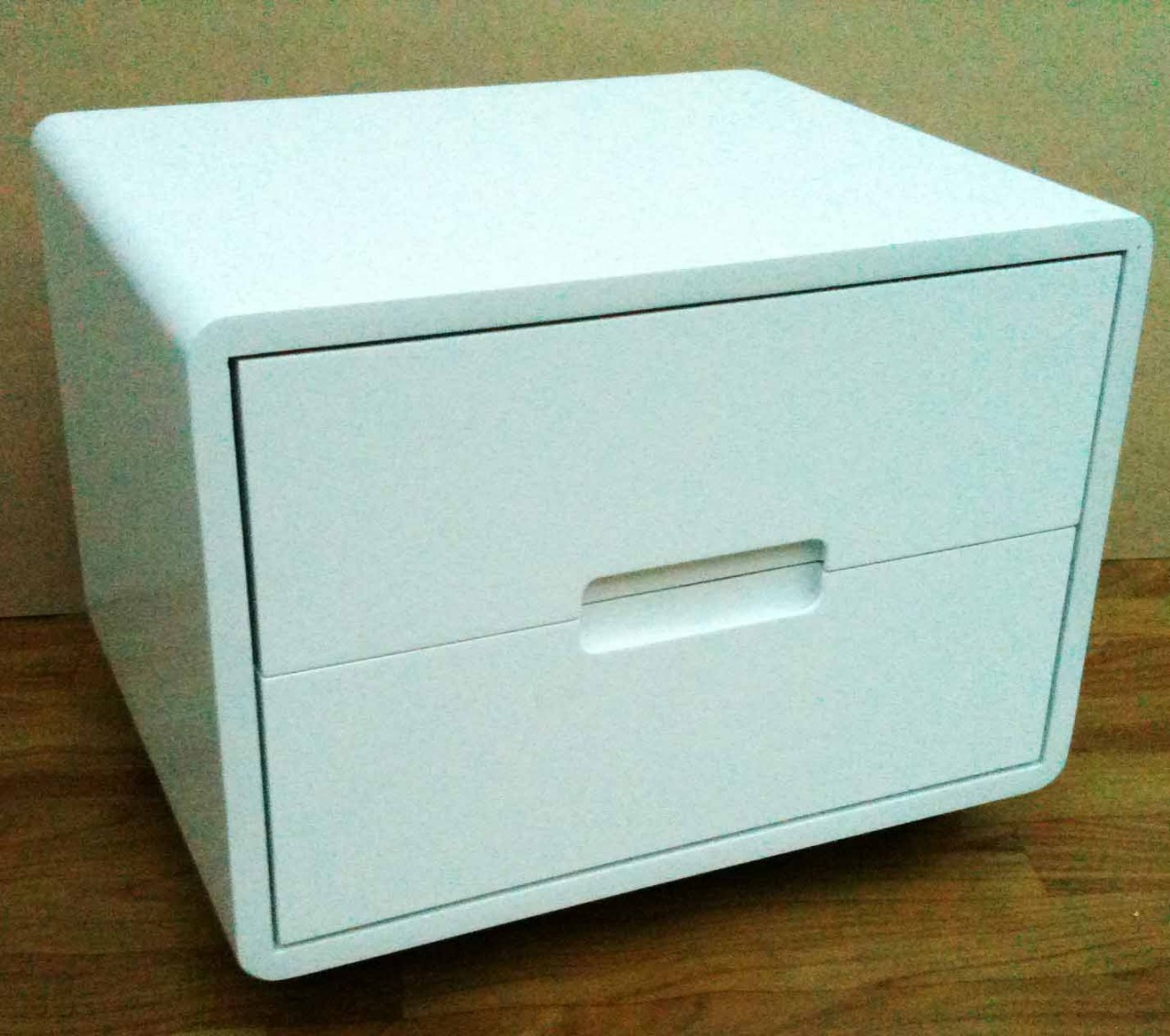 Semi Gloss White Bedside Table With Wheels