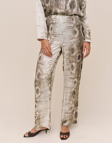 No Side Seam Clean Waist Wide Leg- Snake Print