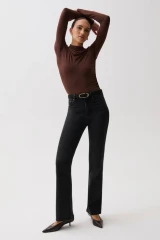 Pistola Evie High Rise Slim Bootcut- Jetset
