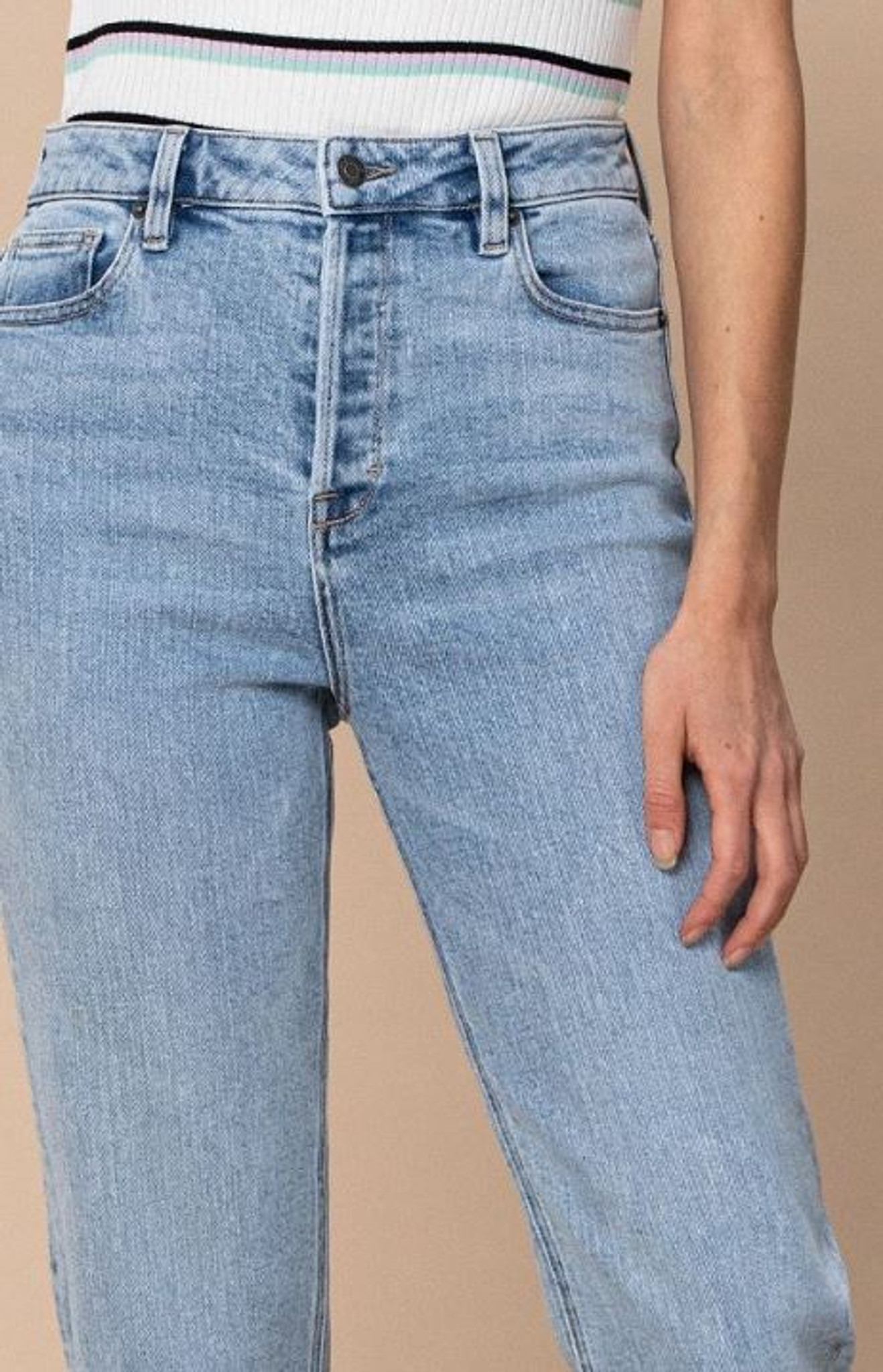 Levi's high waisted mom jeans in light wash