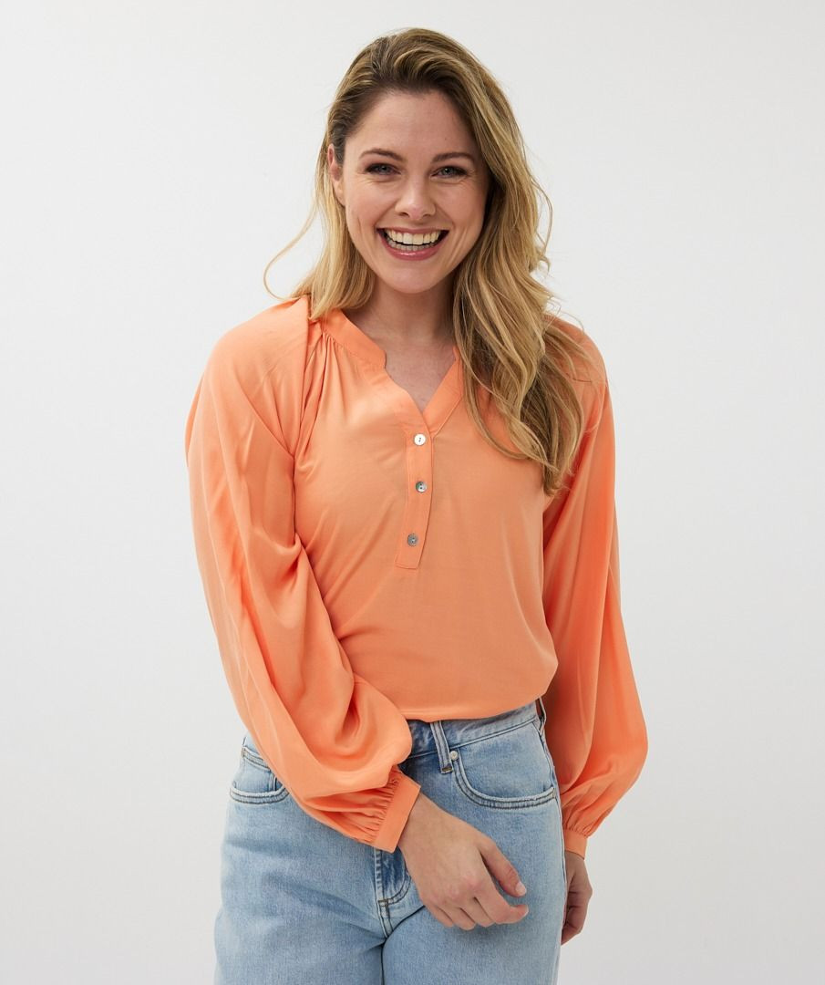 EsQualo R Neck Raglan Blouse - Apricot