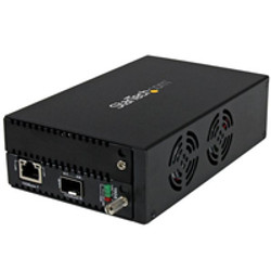 StarTech.com Convertisseur de média fibre optique 10 Gigabit Ethernet avec SFP+ ouvert - Géré