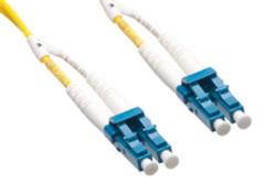 LCLCSD9Y-1M-AX Axiom LCLCSD9Y-1M-AX câble de fibre optique 2x LC OFNR OM2 Jaune