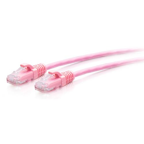 C2G Câble de raccordement Ethernet fin Cat6a non blindé (UTP) avec protection anti-accrochage de 0,9 m - Rose - 30196