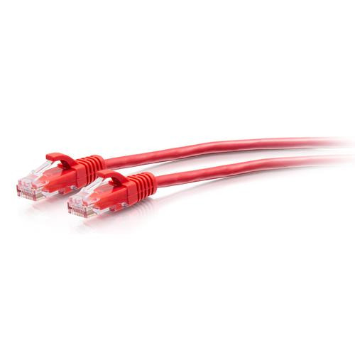 C2G Câble de raccordement Ethernet fin Cat6a non blindé (UTP) avec protection anti-accrochage de 0,3 m - Rouge - 30160