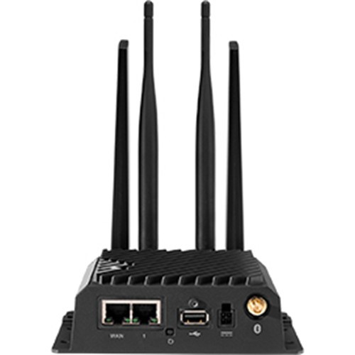 Cradlepoint R920 routeur sans fil Gigabit Ethernet Bi-bande (2,4 GHz / 5 GHz) 4G Noir - MAA1-0920-C7A-NA