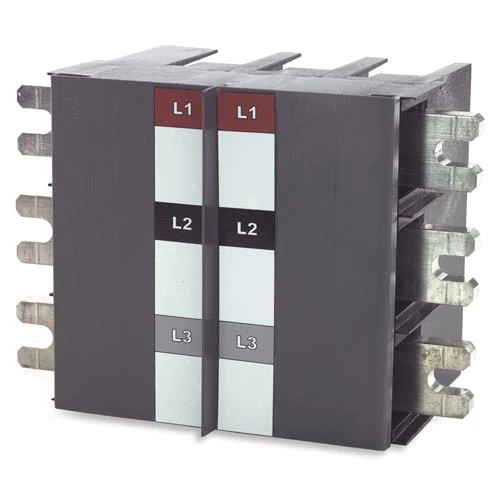 APC Adaptateur pour disjoncteur T5, tripolaire - Professionnels - PD3PADAPT5