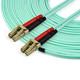 StarTech.com Câble Fibre Optique Multimode de 15m LC/UPC à LC/UPC OM3, Fibre Full Duplex 50/125µm Zipcord, Réseaux 100G, LOMMF/VCSEL, <0.3dB Faible Perte d'Insertion, Cordon de Raccordement Fibre LSZH - A50FBLCLC15