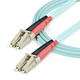 StarTech.com Câble Fibre Optique Multimode 1m LC/UPC à LC/UPC OM3, Fibre Zipcord Full Duplex 50/125µm, Réseaux 100G, LOMMF/VCSEL, <0.3dB Faible Perte d'Insertion, Cordon Patch Fibre LSZH - A50FBLCLC1