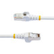 StarTech.com  câble de réseau Blanc 0,152 m S/FTP (S-STP) - NLWH-6IN-CAT6A-PATCH