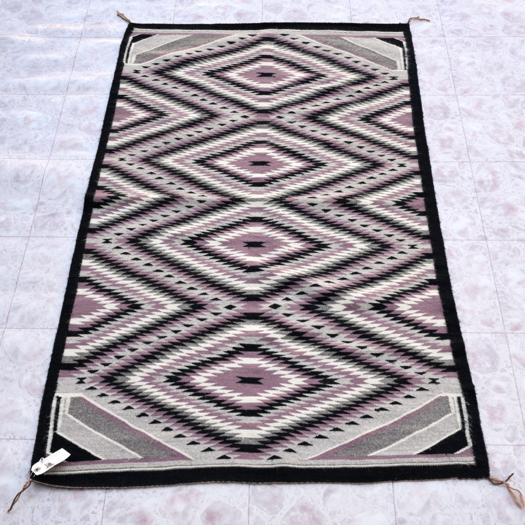 Vintage Large Eye Dazzler Pattern Navajo Rug 5.5 ft x 3.2 ft 46140