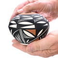 Hand Made Native American Acoma Pottery 49012