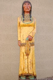 Female Cigar Store Indian 34014
