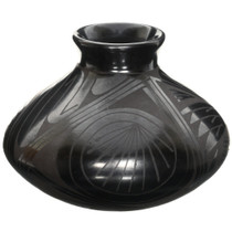Mata Ortiz Blackware Pottery by Efrain Lucero Jr 44862