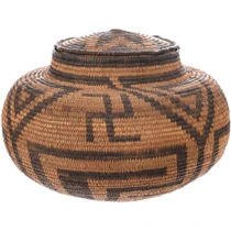 Antique Pima Whirling Log Lidded Basket 49536