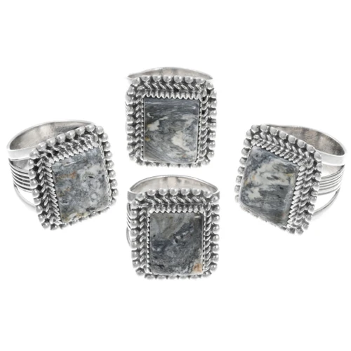 Navajo Design Wild Horse Magnesite Rectangle Sterling Silver Ring