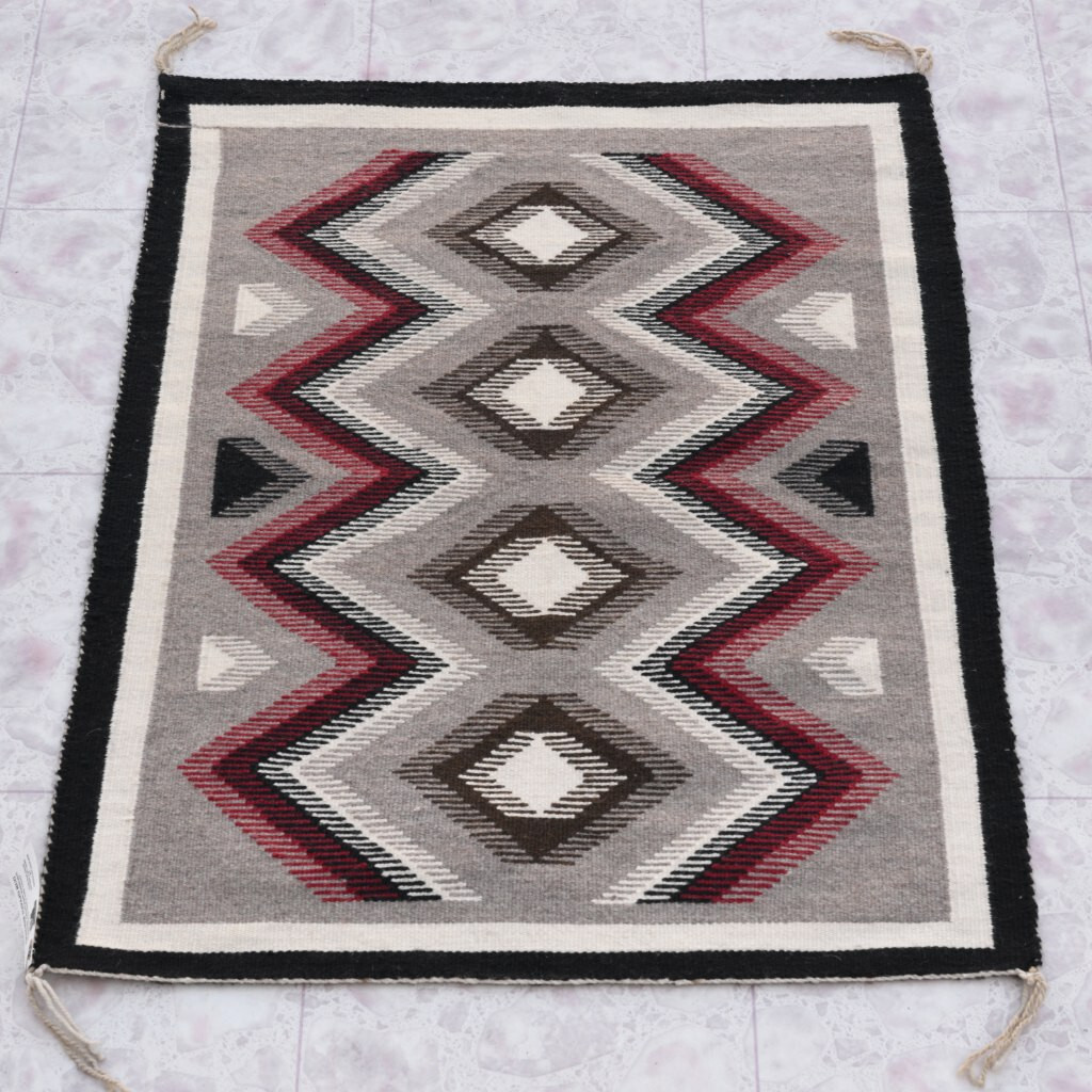 Hand Woven Vintage Traditional Eye Dazzler Navajo Rug