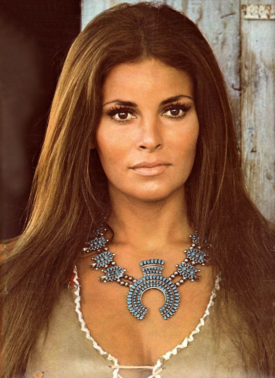 raquel-welch-1973.jpg