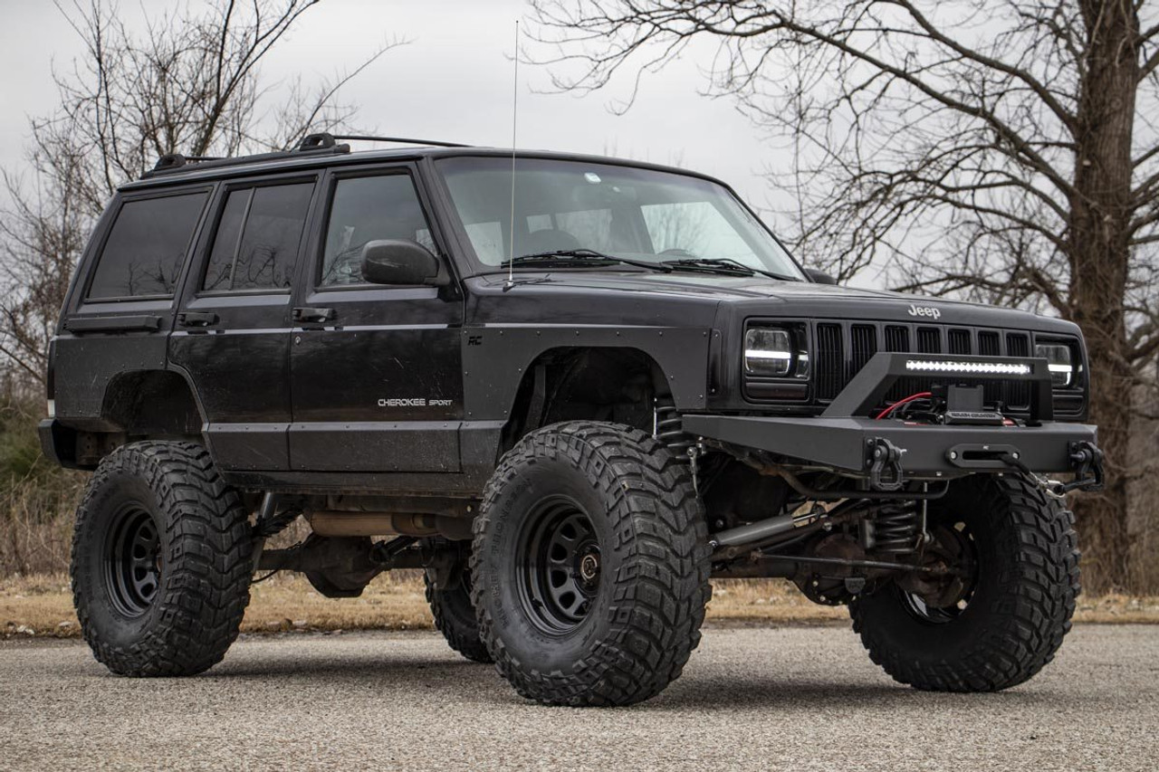 Jeep Cherokee xj 黒 I was curious what an extended length XJ would look like, so
