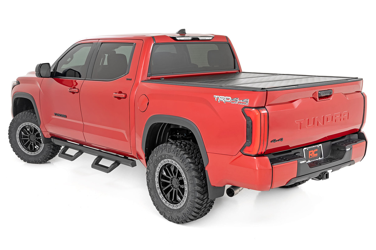 Hard Low Profile Bed Cover 5.5 Ft Cargo Mgmt Toyota Tundra (2022)