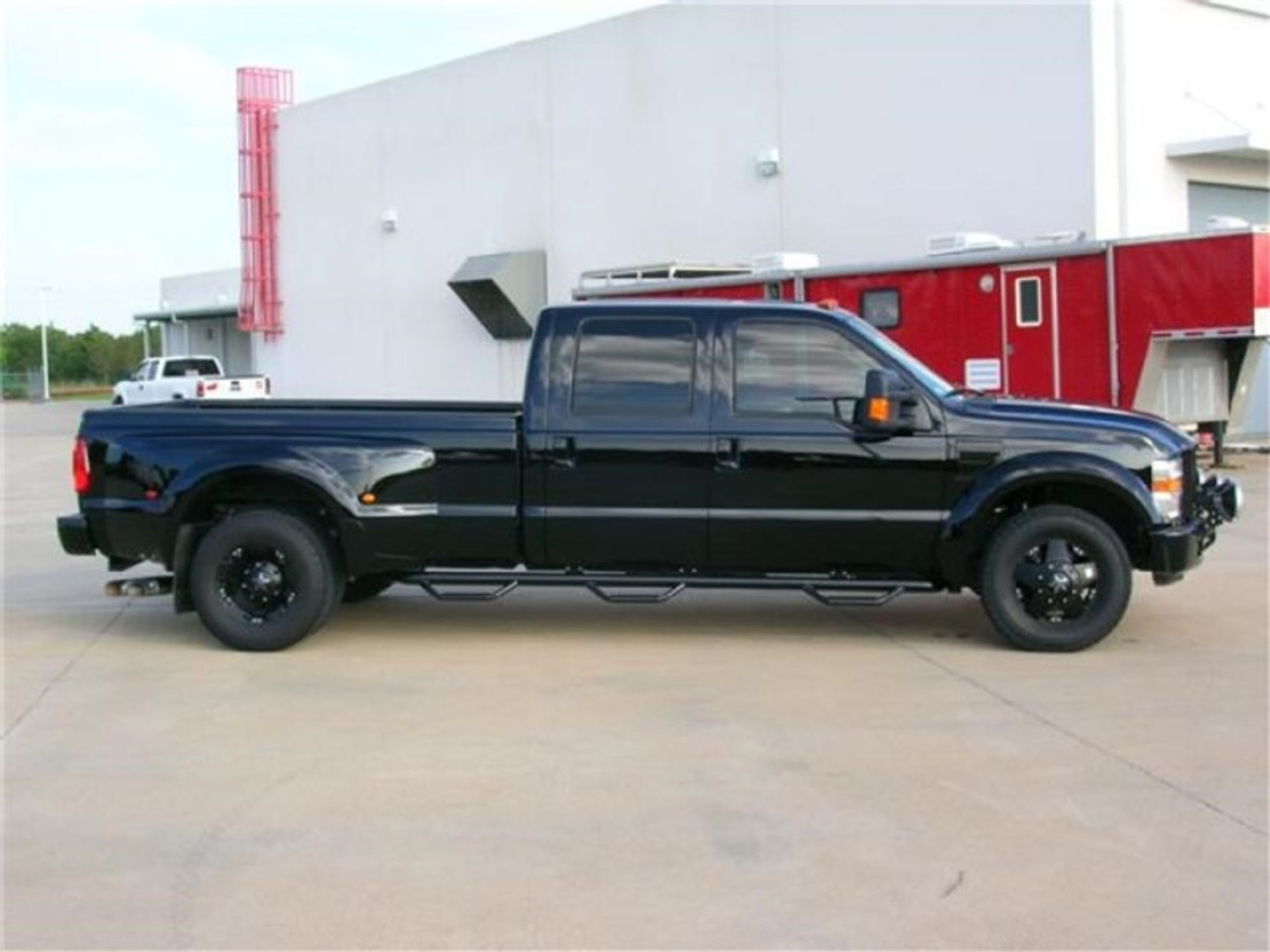 N-Fab Nerf Step 99-16 Ford F-250/350 Super Duty Crew Cab 8ft Bed - Gloss  Black - Bed Access - 3in - Down East Offroad