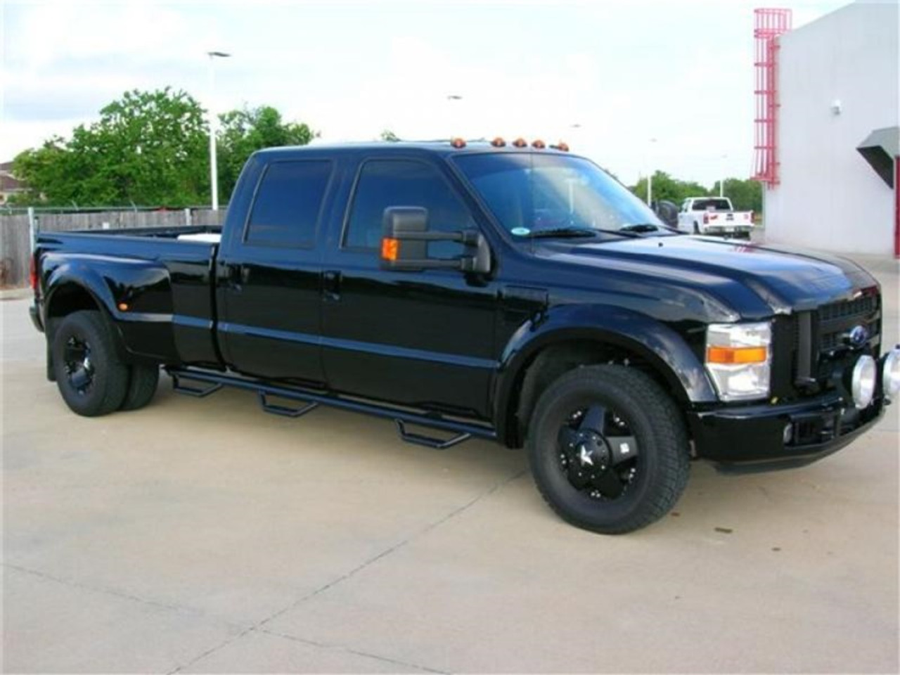 N-Fab Nerf Step 99-16 Ford F-250/350 Super Duty Crew Cab 8ft Bed - Gloss  Black - Bed Access - 3in - Down East Offroad