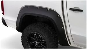 Bushwacker 17-18 Volkswagen Amarok Pocket Style Flares 2pc Diesel 61.2in Bed - Black