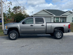 1 Inch-3 Inch Leveling Kit Torsion Keys and Front Shocks 11-19 Silverado/Sierra 2500 HD/3500 HD Freedom Off-Road 1 Inch-3 Inch Leveling Kit Torsion Keys and Front Shocks 11-19 Silverado/Sierra 2500 HD/3500 HD Freedom Off-Road
