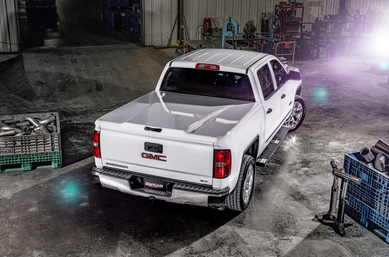 UnderCover 2019 GMC Sierra 1500 (w/ MultiPro TG) 5.8ft Elite LX Bed Cover - Gasoline