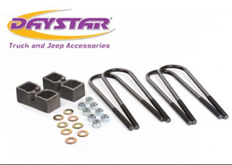 Daystar 1994-2013 Dodge Ram 2500 4WD (w/Dana 70 Axle & w/o Overloads) - 2in Rear Block & U-Bolt Kit KC09127