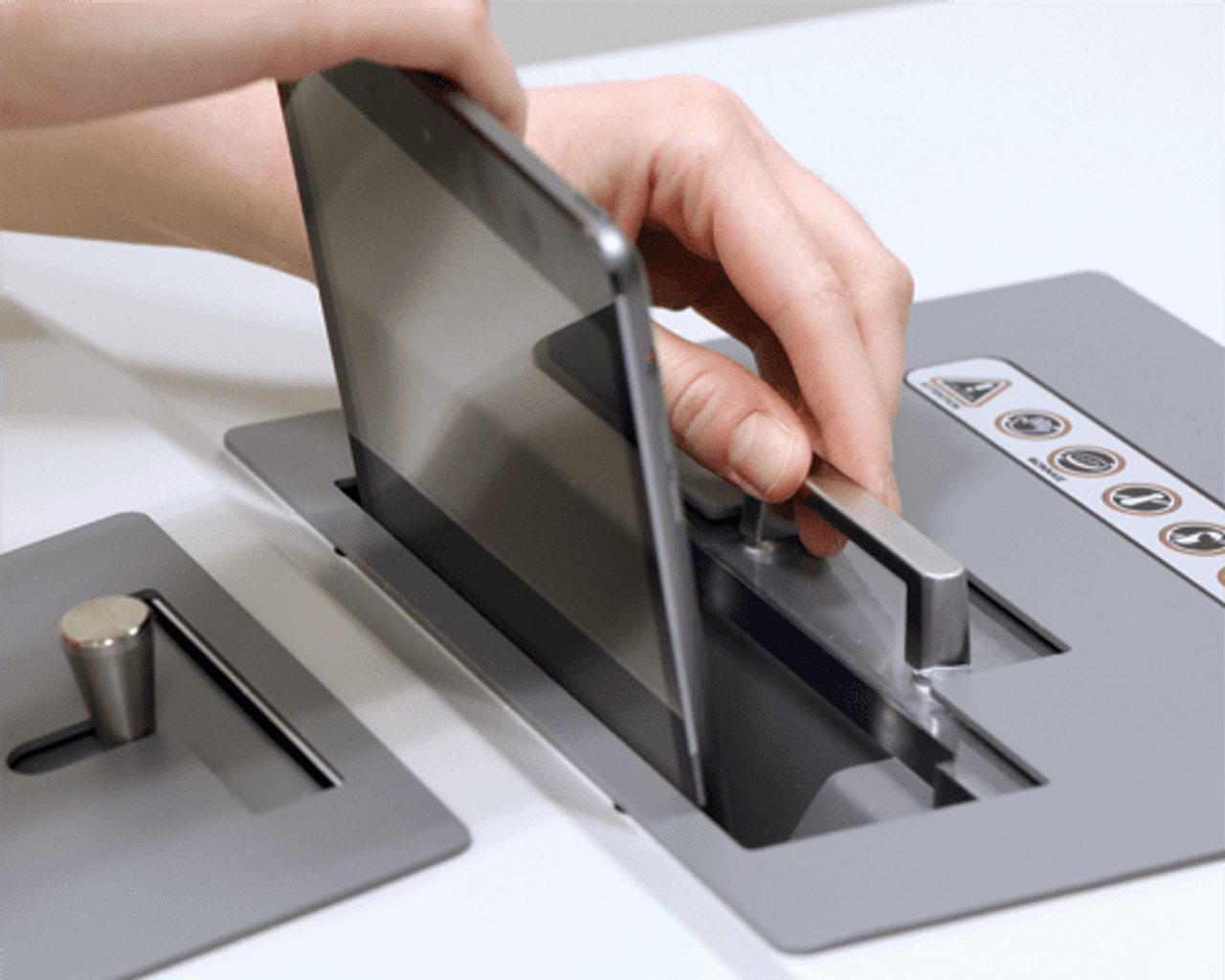 FD 87SSD Multi media shredder
