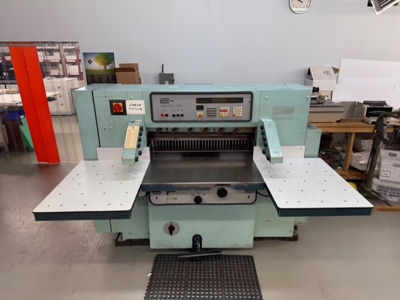 1991 Perfecta Seypa  92  36" Paper cutter