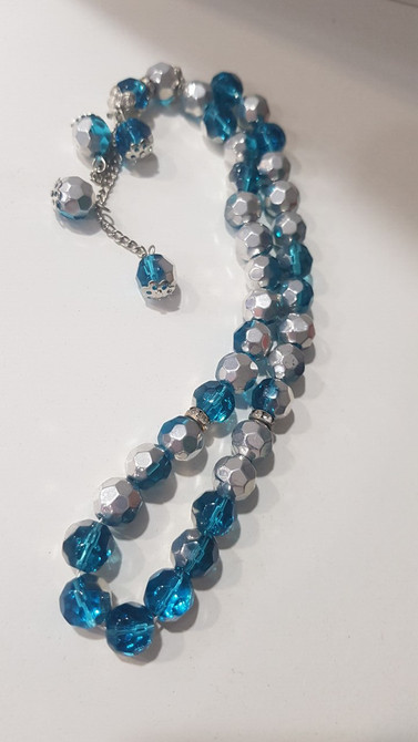 Silver & Blue Crystal Tasbih 33 beads (24cm) Silver & Blue Crystal Tasbih 33 beads (24cm)