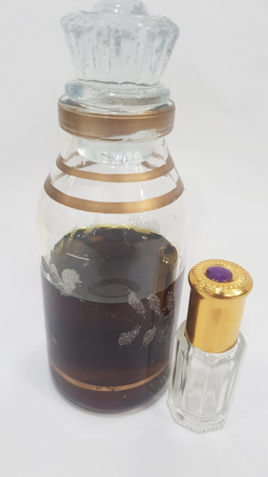 Royal blend perfume oil _ 6Ml  Royal blend perfume oil _ 6Ml