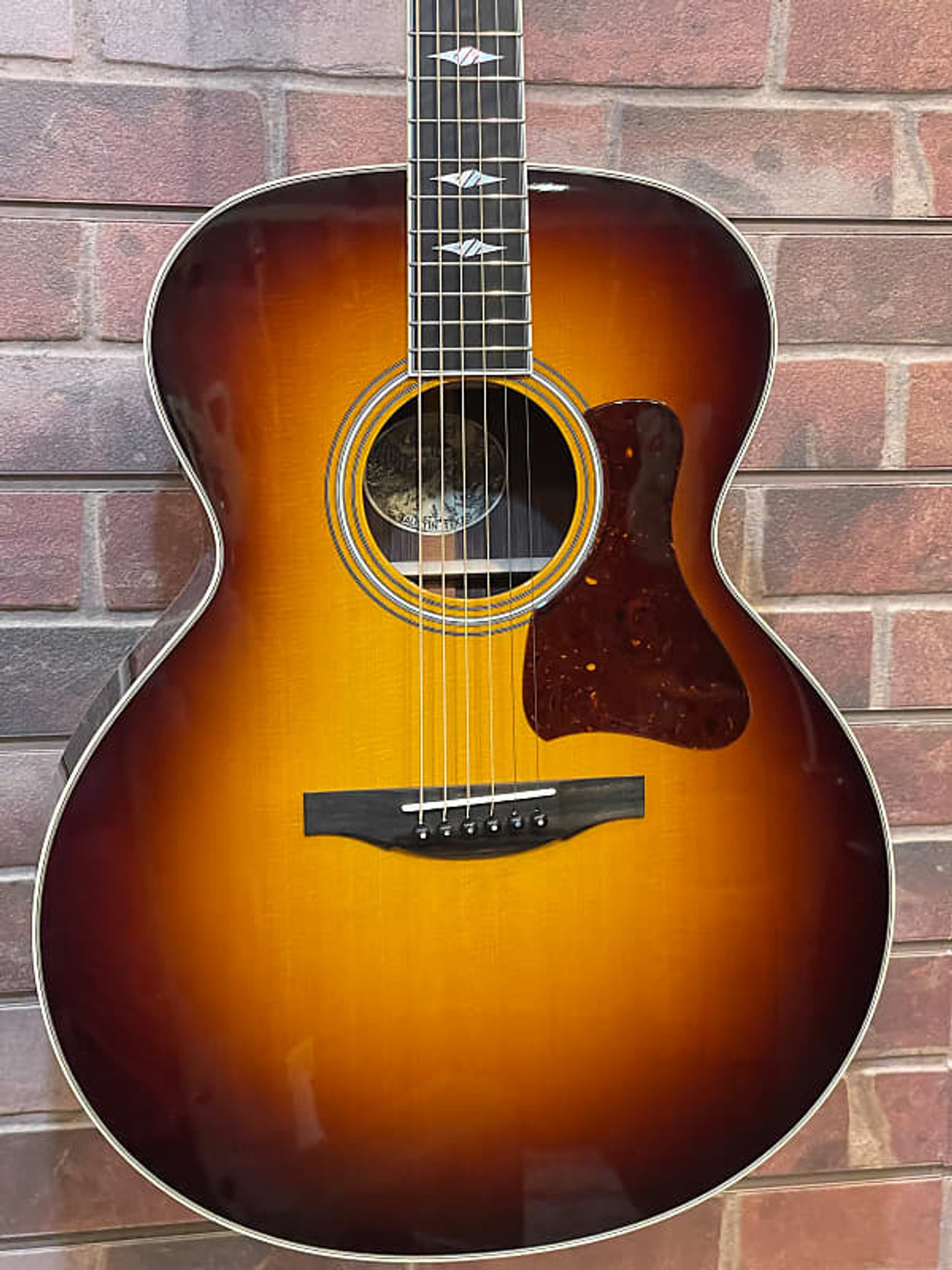 Edmond Music Musical Instruments, Guitars, Pianos in OKC