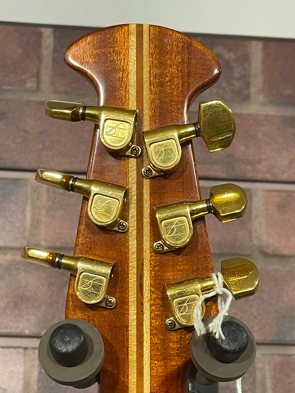 Ovation 1617-4 Legend Vintage Acoustic Guitar - Edmond Music