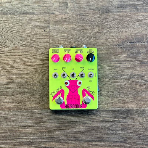 Fuzzrocious Used Playing Mantis Pedal