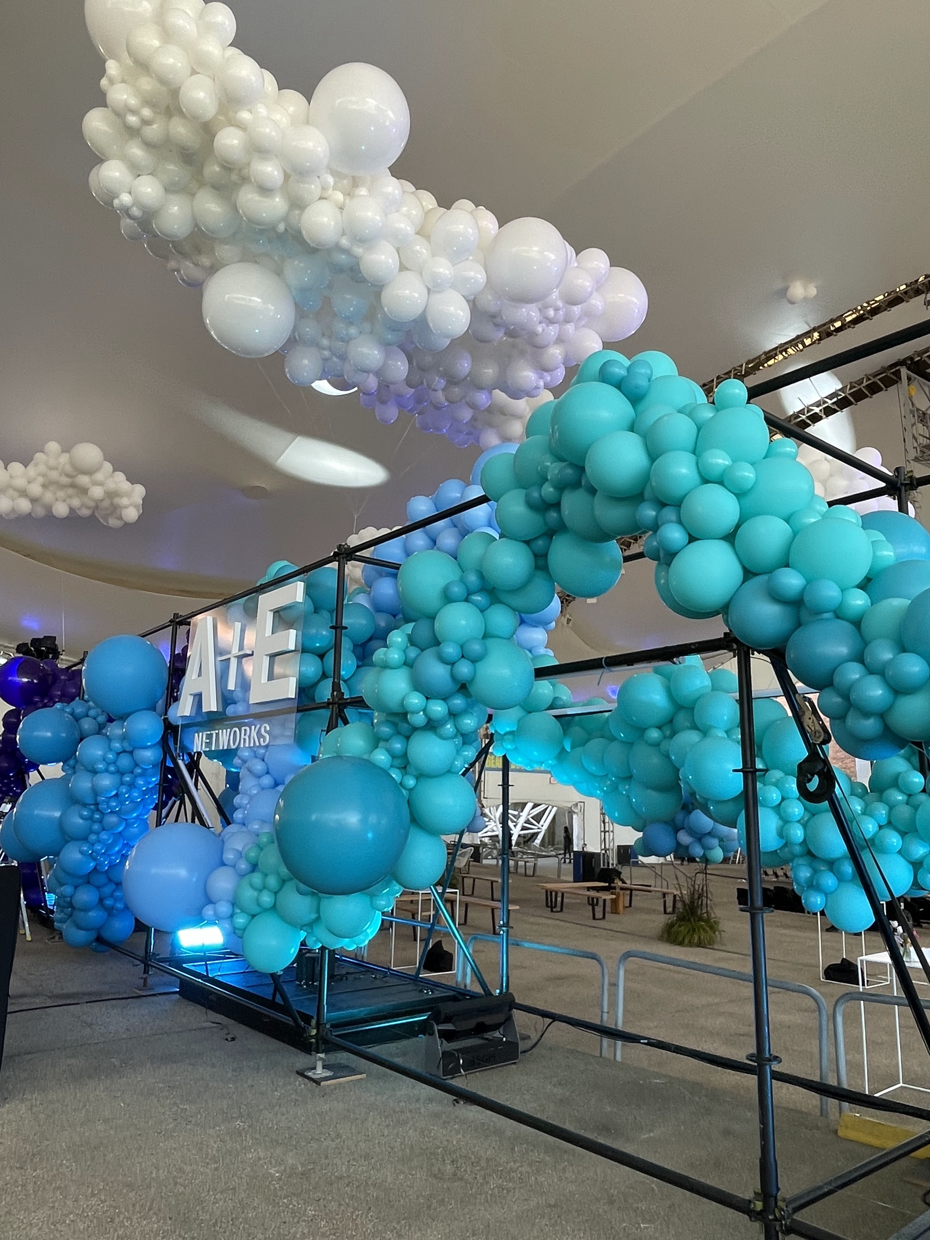 Corporate Events Reimagined: Incorporating Balloon Decor for Professional Success