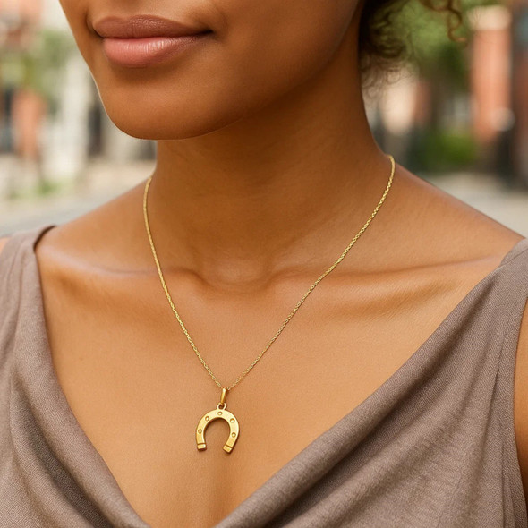 Horseshoe Necklace in 14K Yellow Gold