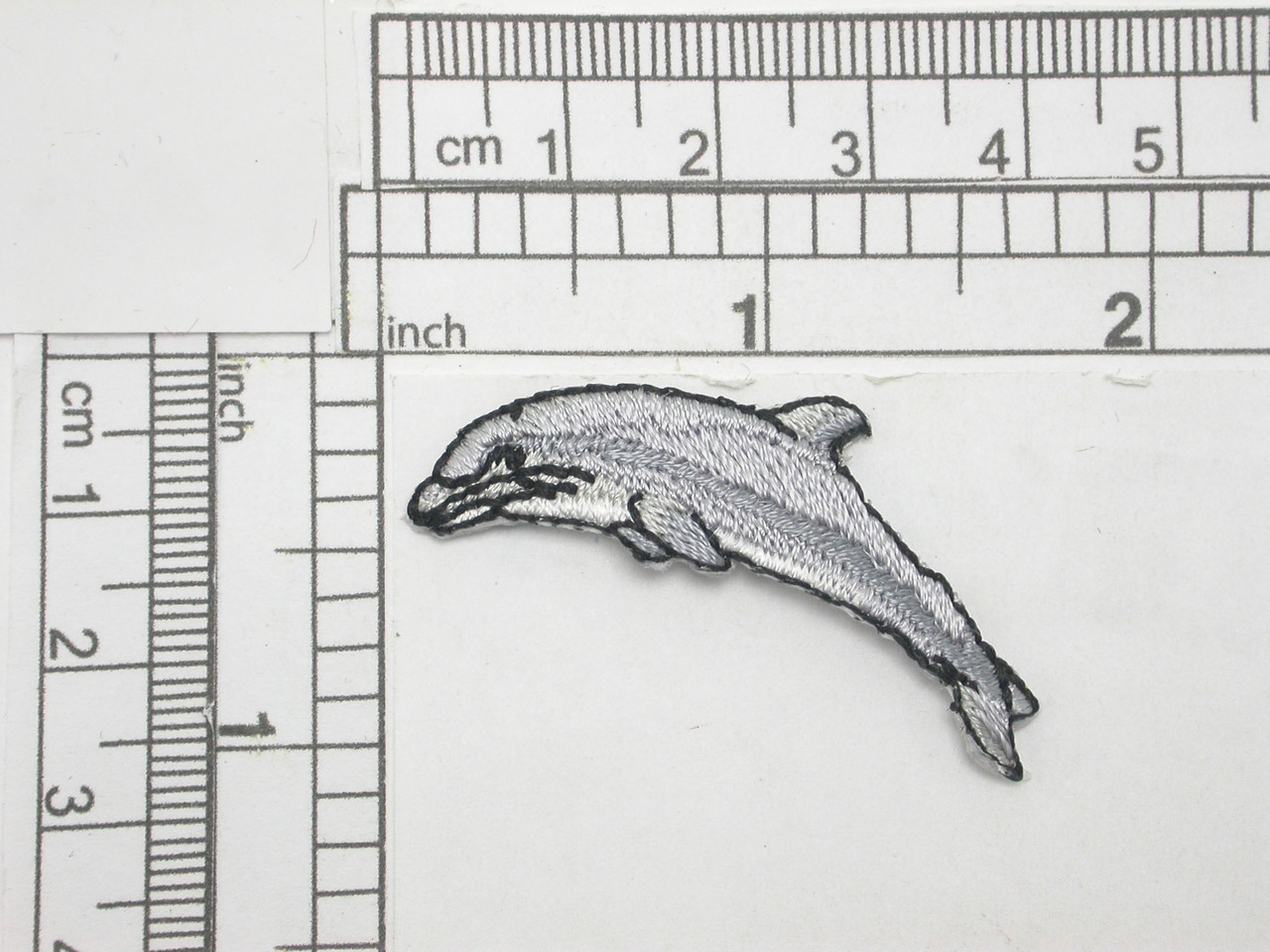 どるふぃん　オーダー Dolphin facing Left - Patchwork Panda Trims