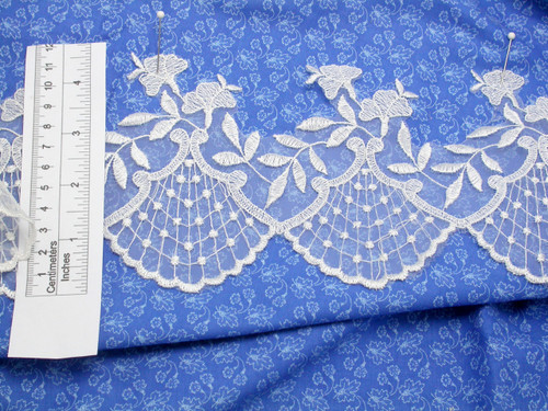 Embroidered Organza 4 1/4" (107mm) Off White Scalloped 15 Yards